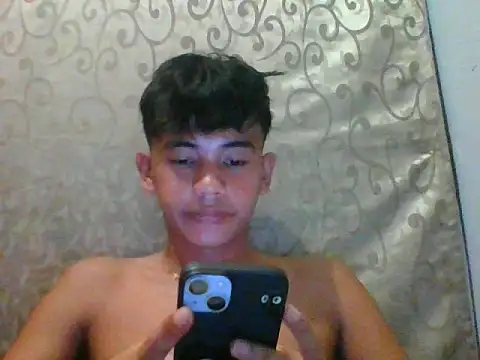Snapshot of jaybot_jayxx chatting on May 3, 2026, 1:50 pm jaybot jayxx online show from May 3, 2026, 1:50 pm