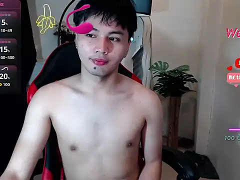 urasiantwink69 online show from April 20, 2026, 9:05 pm