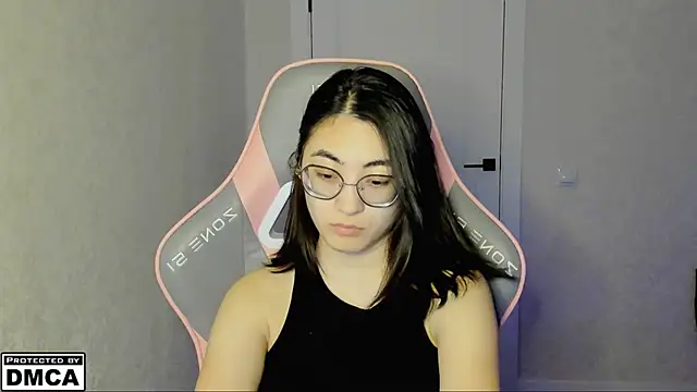 MeilideQian1 online show from November 9, 2025, 12:14 pm