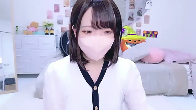 Anzu xx online show from October 27, 2025, 5:06 pm