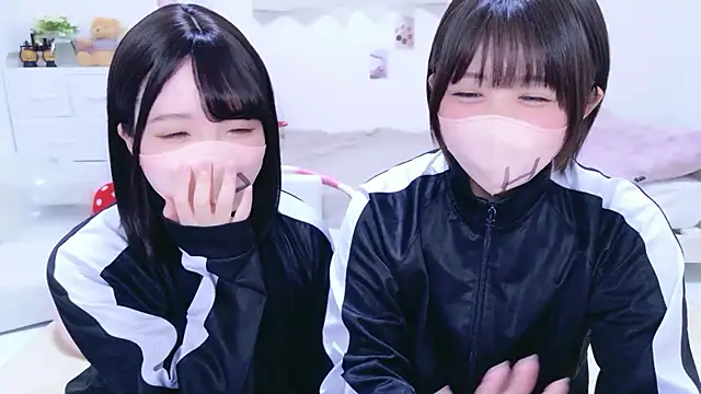 Anzu xx online show from May 8, 2026, 2:50 am