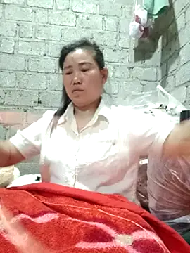 jienrrr online show from September 22, 2025, 1:35 pm