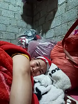 jienrrr online show from October 6, 2025, 10:40 pm