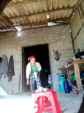 jienrrr online show from December 1, 2025, 3:44 am