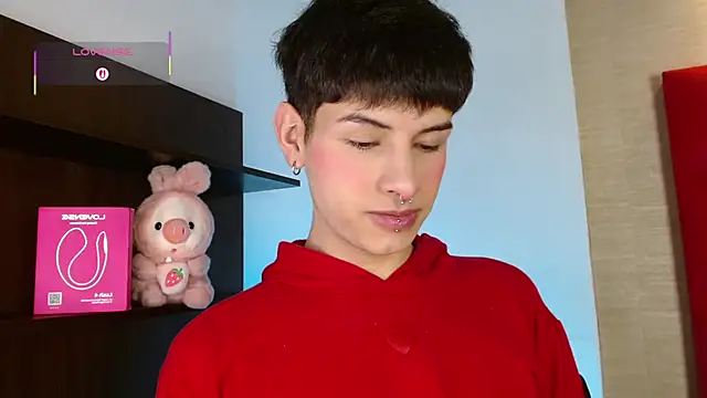 Ezra Storm online show from November 18, 2025, 5:12 am