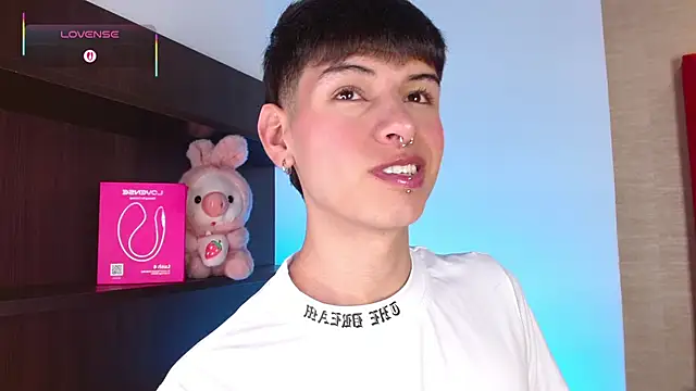 Ezra Storm online show from November 30, 2025, 5:22 am