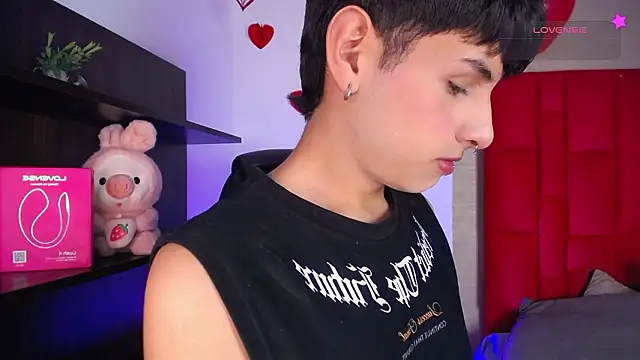 Ezra Storm online show from February 13, 2026, 4:52 am