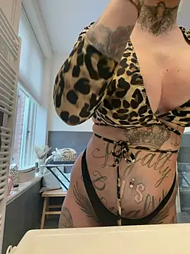 Snapshot of Jasmina-Joy chatting on February 21, 2026, 11:00 am Jasmina-Joy online show from February 21, 2026, 11:00 am