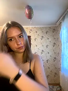 Tomyris yuki online show from November 2, 2025, 12:18 pm