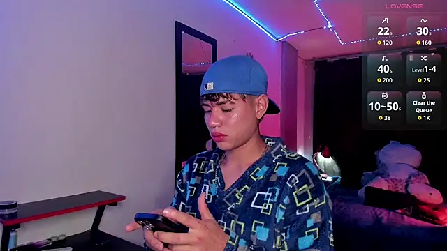 Jostin18 online show from September 9, 2025, 1:21 pm