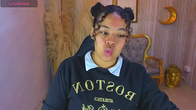 risada temptation s online show from October 25, 2025, 3:14 am