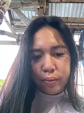 kimbratx online show from October 10, 2025, 9:47 pm