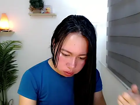 kimbratx online show from October 14, 2025, 10:43 pm