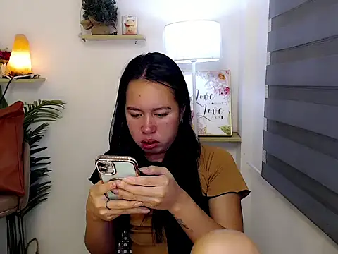 kimbratx online show from November 9, 2025, 10:30 pm