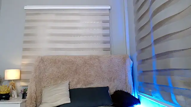 lovelychanel69xx online show from October 10, 2025, 11:04 pm