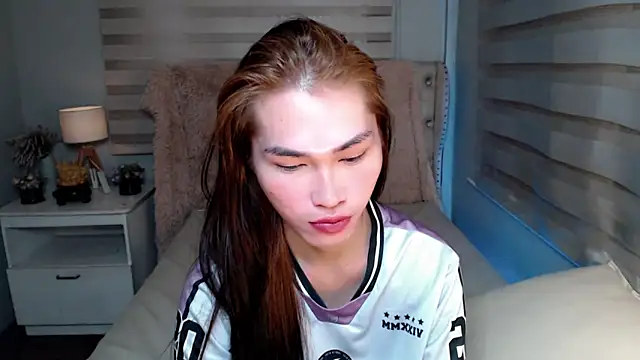 lovelychanel69xx online show from October 17, 2025, 10:56 pm