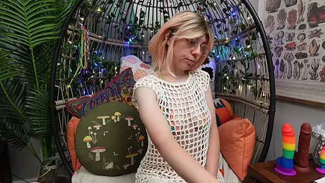 bendingofwillow online show from October 1, 2025, 11:27 am