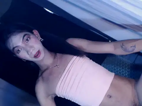 Snapshot of xyourdreamtrans chatting on October 29, 2025, 6:48 am xyourdreamtrans online show from October 29, 2025, 6:48 am