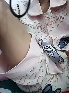 Yoo j online show from October 15, 2025, 10:59 am