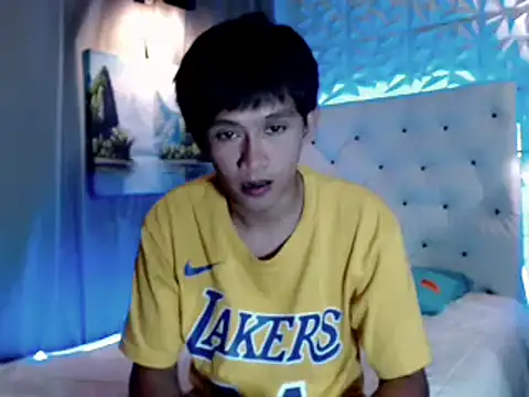 Snapshot of prince_elaijah chatting on July 23, 2026, 11:52 am prince elaijah online show from July 23, 2026, 11:52 am