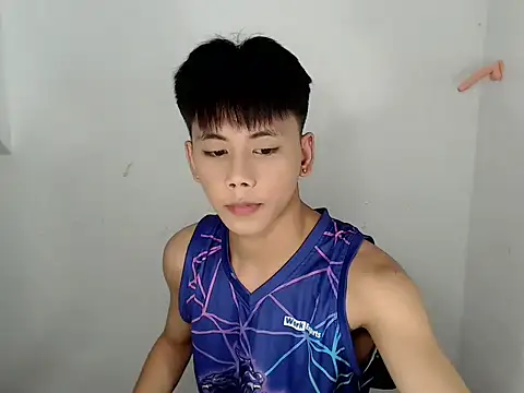 ynotyu online show from April 21, 2026, 8:12 pm