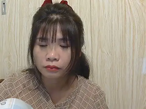 Ori299 online show from November 24, 2025, 9:42 am