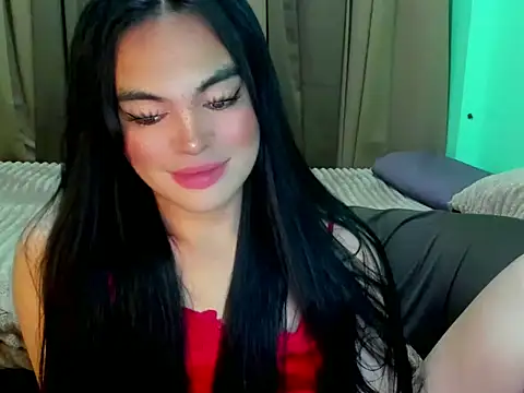 Snapshot of Sweetpeaxx chatting on June 16, 2026, 12:35 am Sweetpeaxx online show from June 16, 2026, 12:35 am