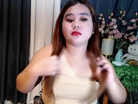 queen staceyy online show from October 13, 2025, 4:45 am