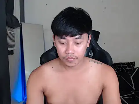 alexsuckable01 online show from September 15, 2025, 1:11 pm