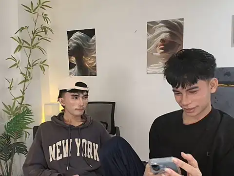 Snapshot of twink_pinoy chatting on June 25, 2026, 10:03 pm twink pinoy online show from June 25, 2026, 10:03 pm