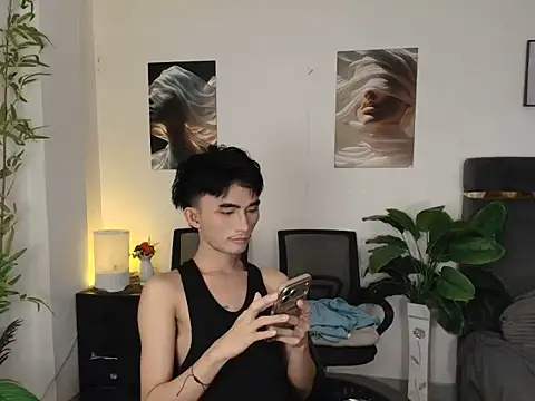 Snapshot of twink_pinoy chatting on June 30, 2026, 10:44 pm twink pinoy online show from June 30, 2026, 10:44 pm