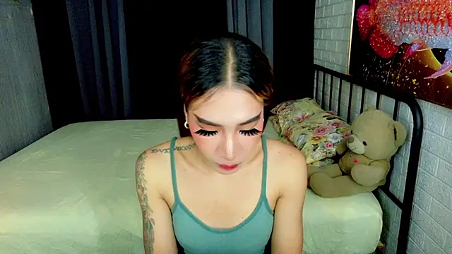 TRANSGODDESSA online show from October 2, 2025, 8:05 pm