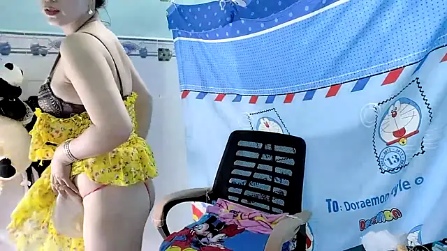 emgaixinhngoan online show from September 11, 2025, 3:50 am