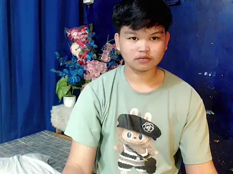 Reynelcock online show from February 28, 2026, 4:52 pm