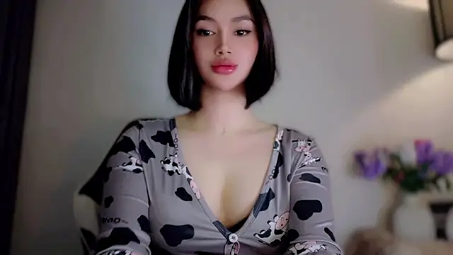 anna lala7 online show from April 13, 2026, 7:41 pm