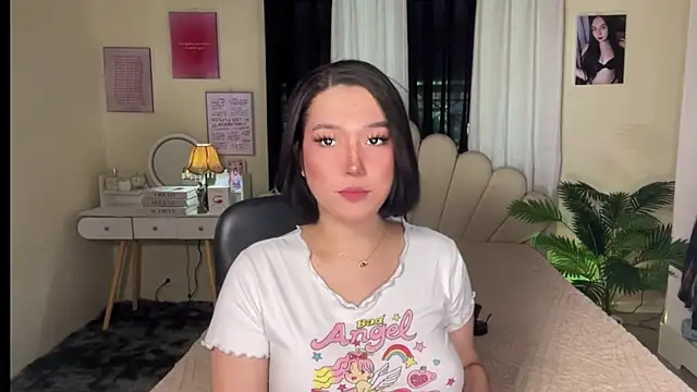 KateMadness online show from April 20, 2026, 5:43 am