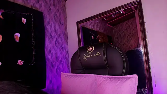 wensheng  online show from September 13, 2025, 7:24 pm