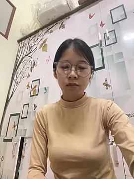 meomeo2k6 online show from November 30, 2025, 6:39 am