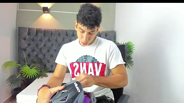 ALAN REDINGER online show from September 22, 2025, 12:51 pm