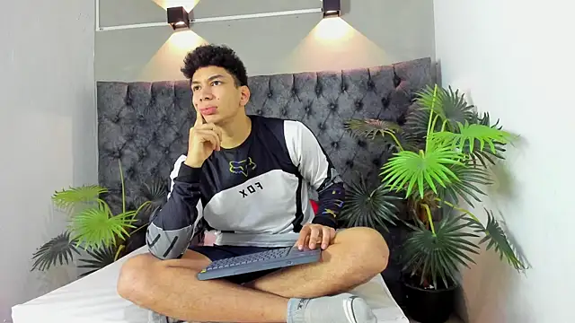 ALAN REDINGER online show from October 25, 2025, 1:40 pm