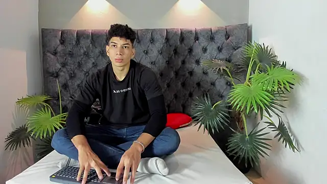 ALAN REDINGER online show from October 31, 2025, 12:28 pm