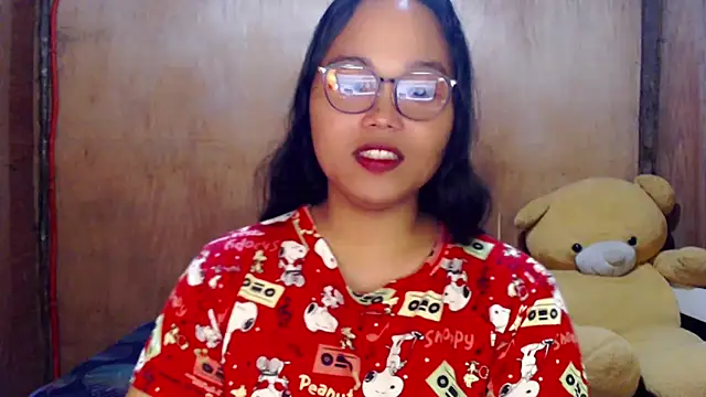  Lylia online show from October 3, 2025, 10:23 am