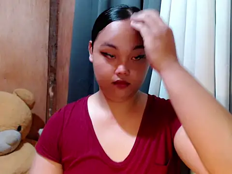  Lylia online show from February 1, 2026, 1:59 am