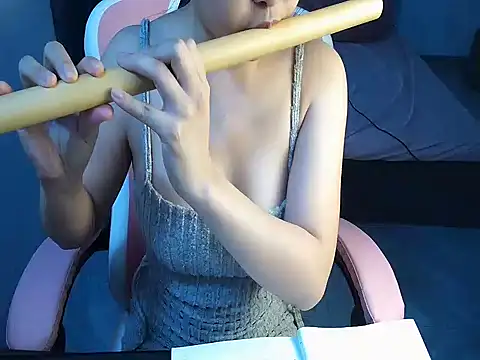 Ori-Yannie online show from October 31, 2025, 6:14 am