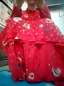 Du-Uyen online show from November 18, 2025, 2:50 am