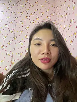 D2sweet online show from November 12, 2025, 7:24 pm