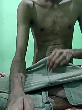 rockyy23boy online show from October 6, 2025, 10:07 pm