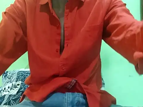 rockyy23boy online show from November 26, 2025, 1:34 pm