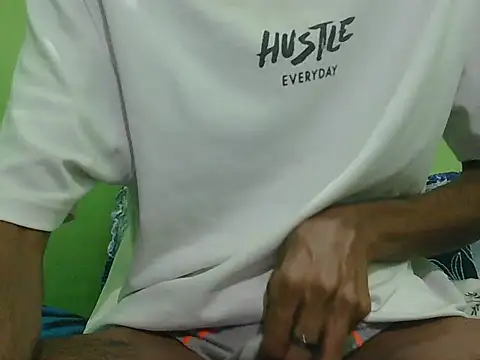 rockyy23boy online show from December 16, 2025, 2:44 pm