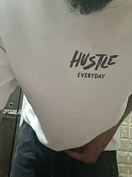 rockyy23boy online show from March 27, 2026, 10:09 pm